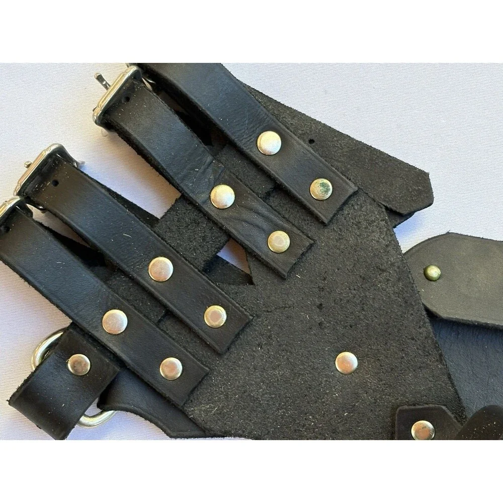MEDIEVAL RENAISSANCE PIRATE Celtic Black Leather  BELT SWORD FROG HOLDER